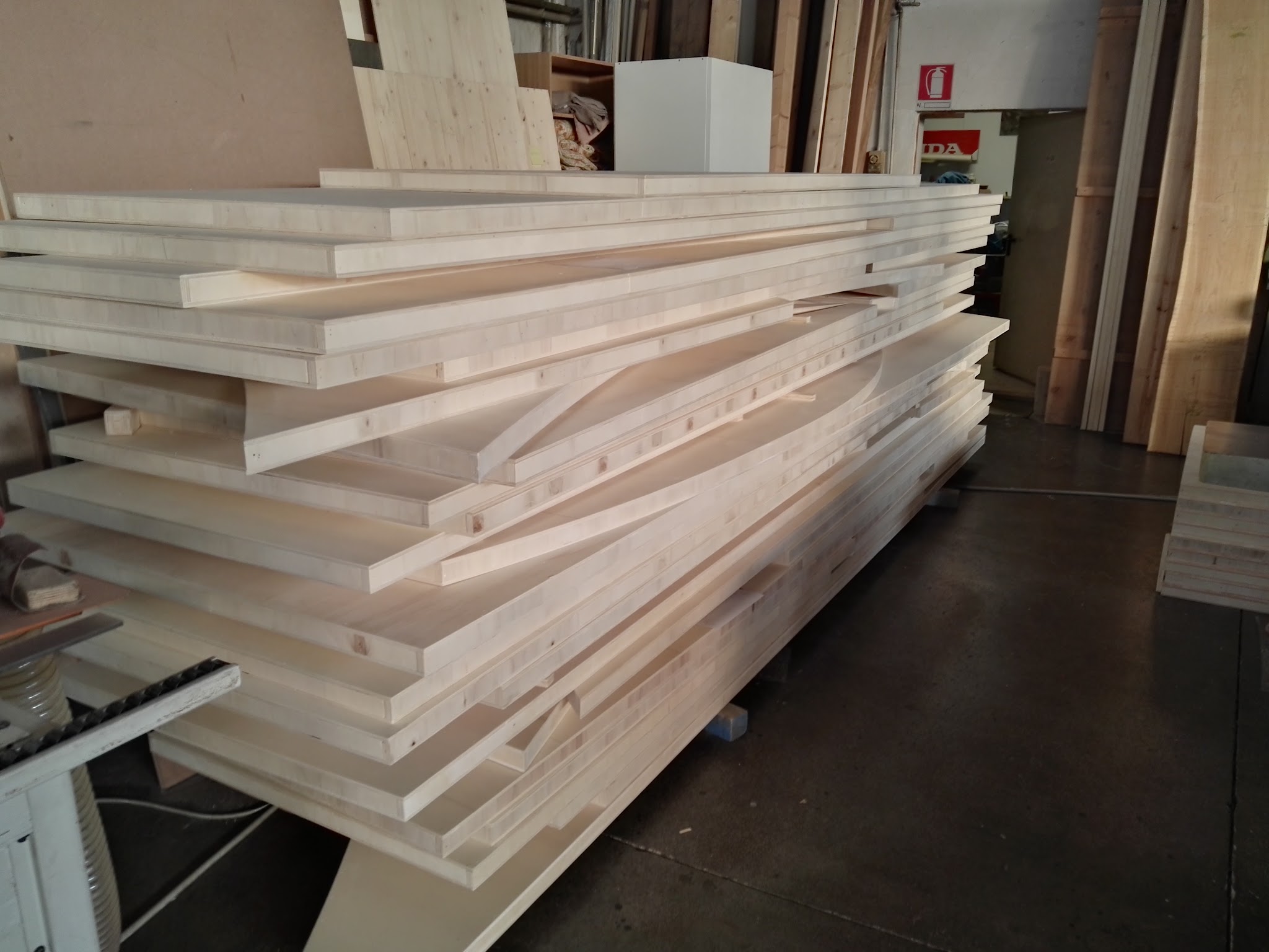 Pannelli di legno preparati per la lavorazione